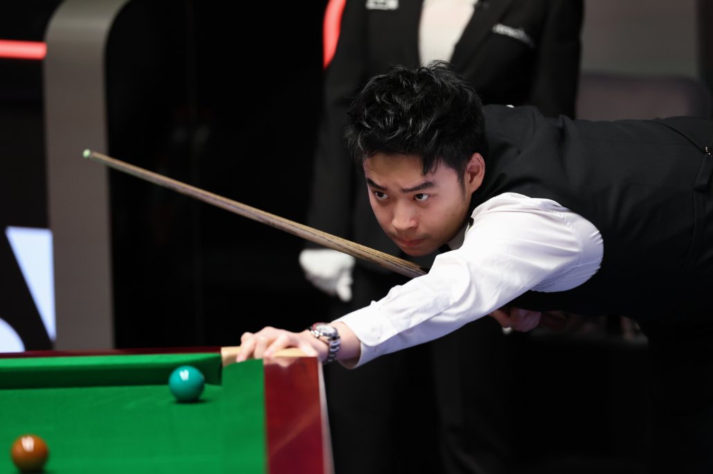 在分析比赛 在分析比赛