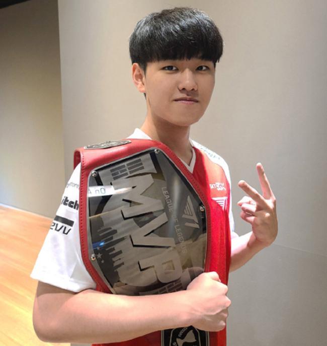 持续竞争的 持续竞争的