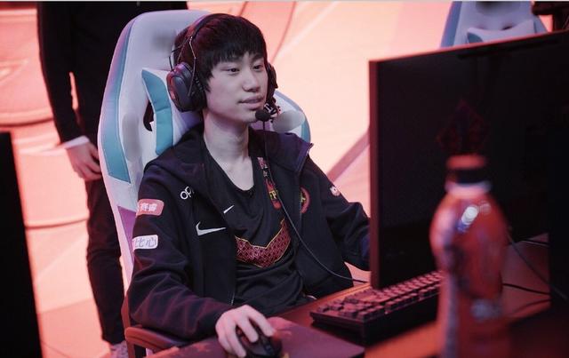 形成了一张 形成了一张