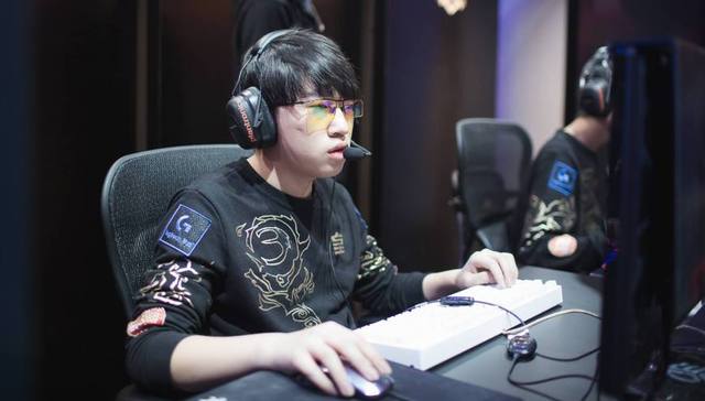 乐部比赛中 乐部比赛中